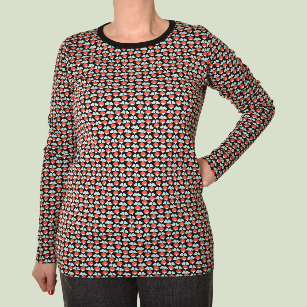 Duns Black Mini Radish Long Sleeve Adult Tee