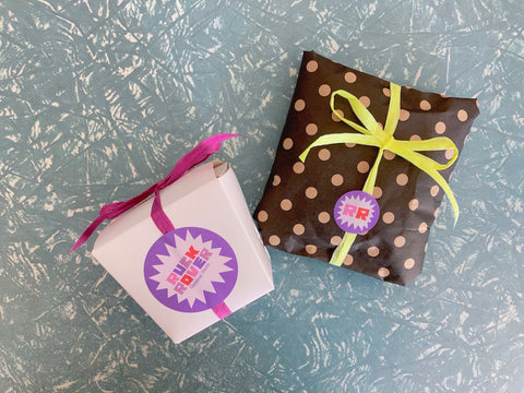 How to request your FREE gift wrapping and gift messages
