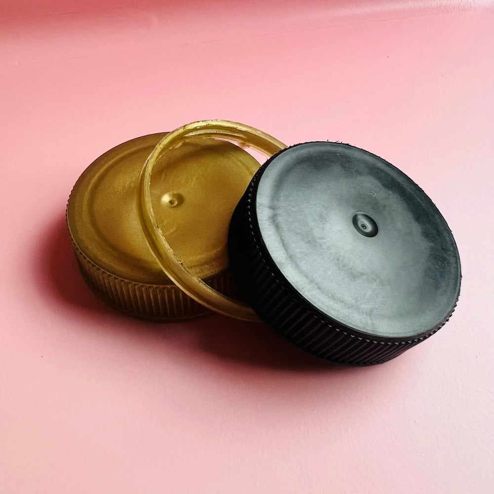 Single Use Multiverse Selma Studs - Black/Gold